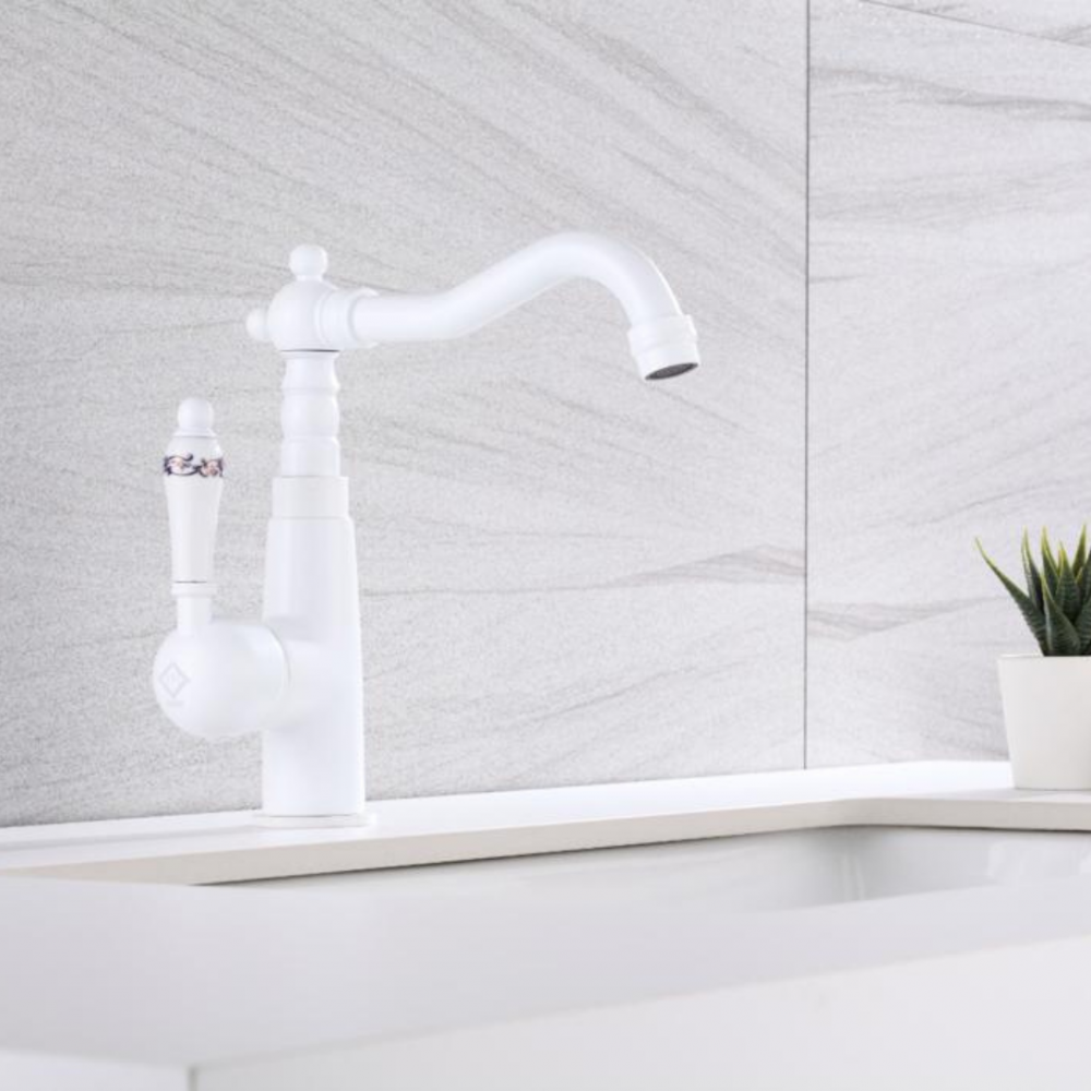 Beyaz Rustik Porselenli Lavabo Bataryası Beyaz Rustik Porselenli Lavabo Bataryası